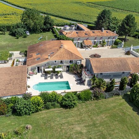 Domaine Chez Les Rois Bed and Breakfast Berneuil  Eksteriør billede